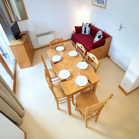 Apartamento With 2 Rooms, Balcony *