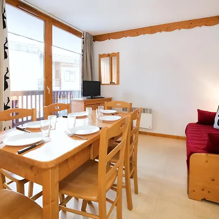 With 2 Rooms, Balcony Apartment Val Cenis