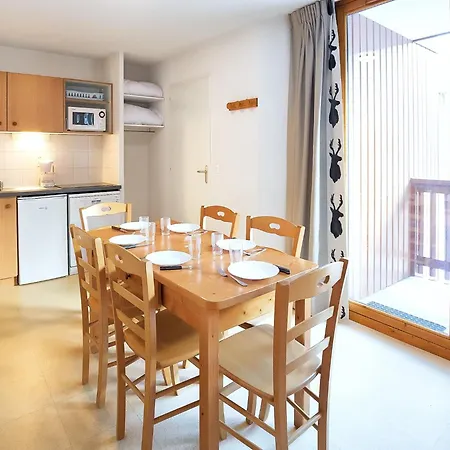 With 2 Rooms, Balcony Apartment Val Cenis